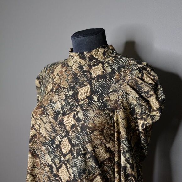 WAYF Second Skin Snake Print Puff Sleeve Mock Neck Top Sz M - Picture 5 of 6